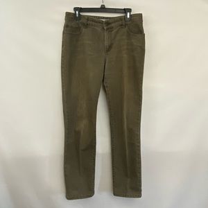Chico’s Platinum Denim Jeans Sz 1.5 (10) Short M67 $15 or 3 for $30